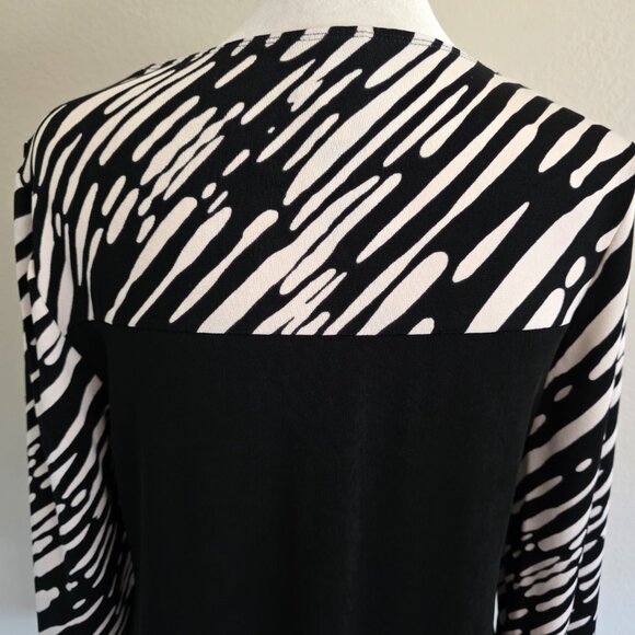 Chico's Travelers Top Tunic Black White Stretch Gold Chain Accent Size 0 Small - Picture 6 of 8